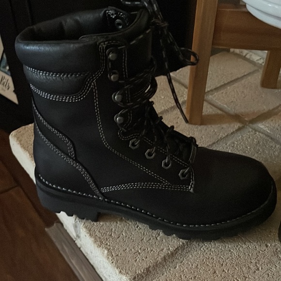 Danner boots - Picture 2 of 13